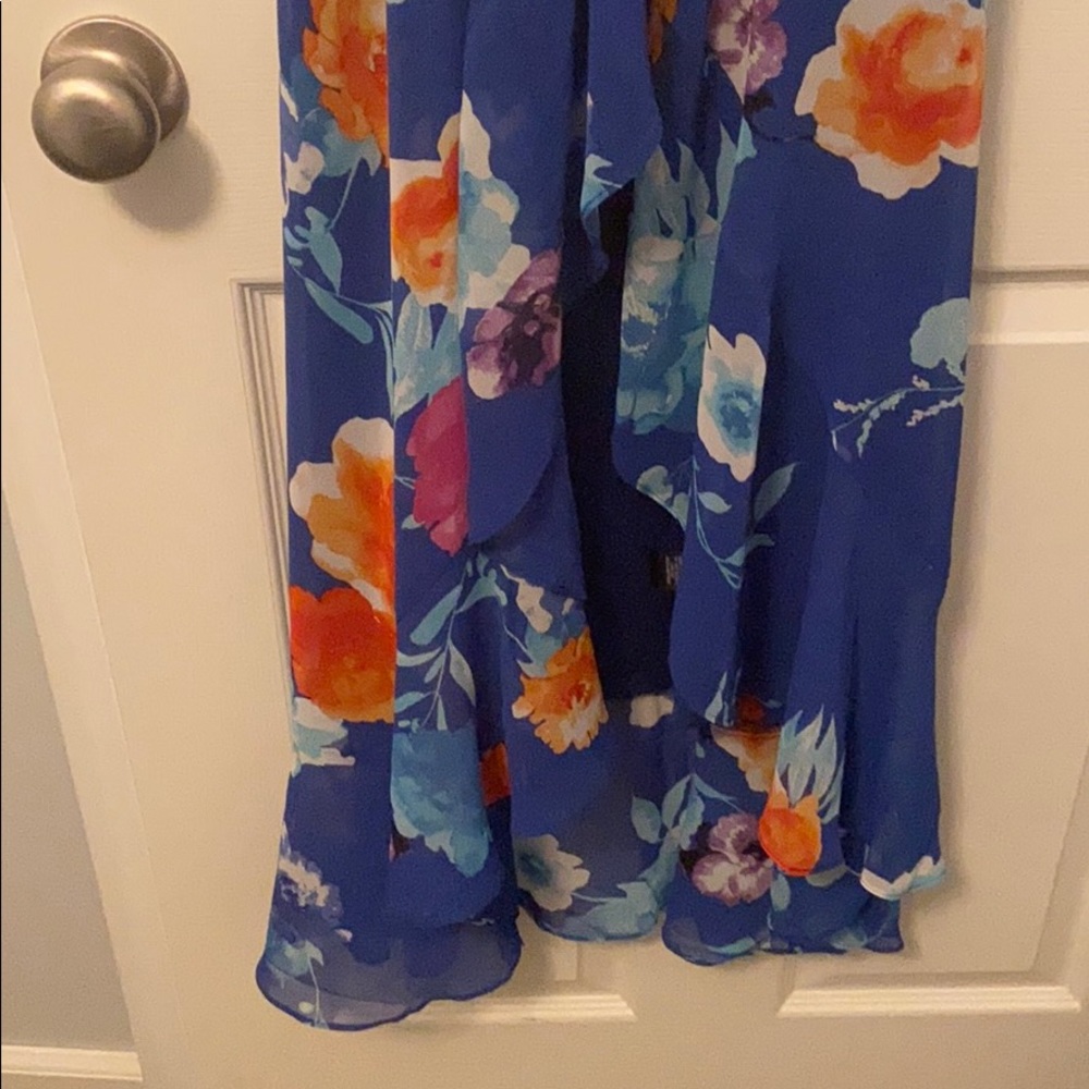 Dress - Picture 3 of 4